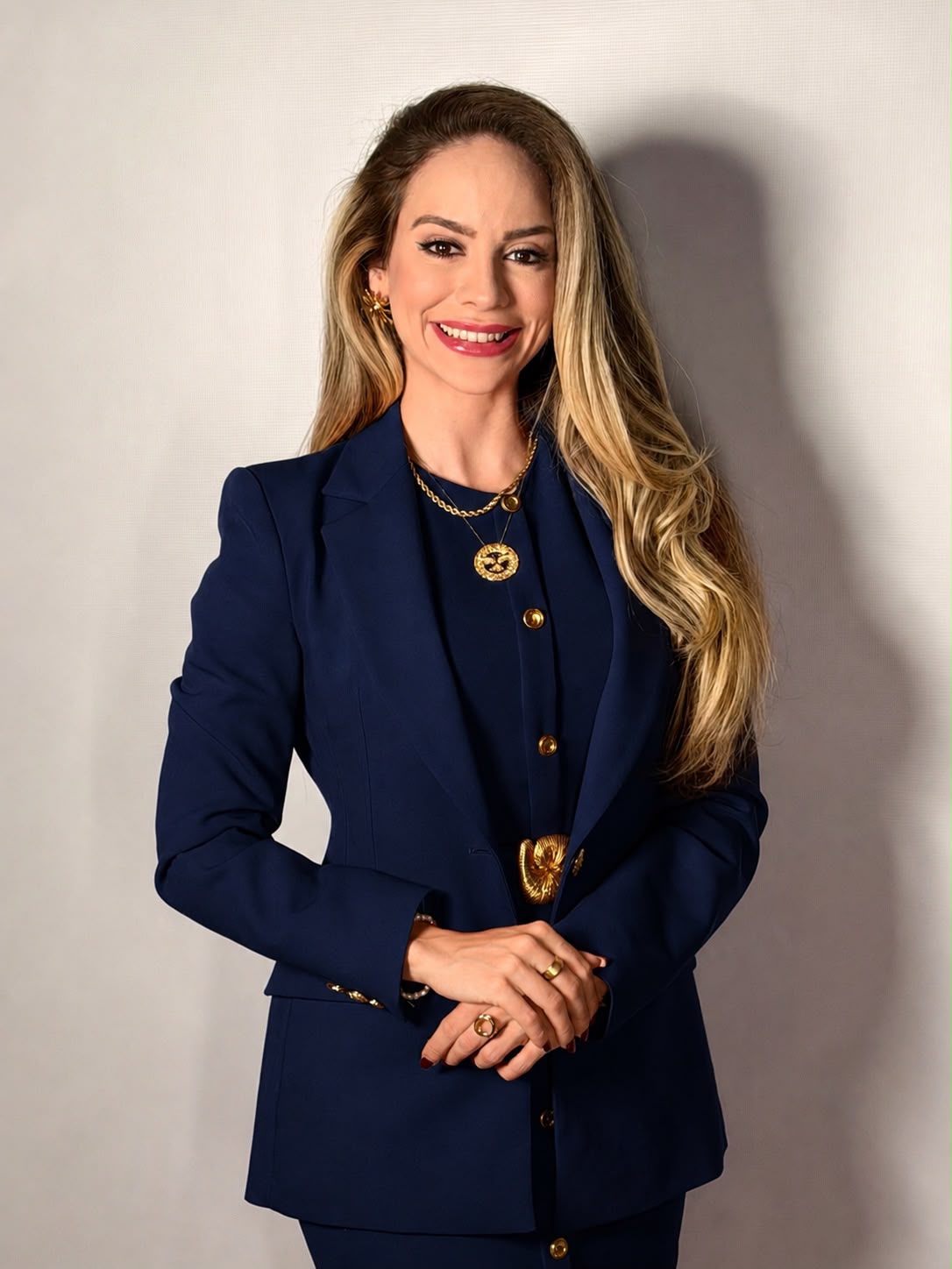 Carolina Falcão — Advogada Tributarista e Aduaneira